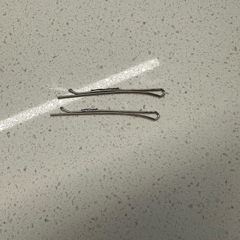 Hair pins